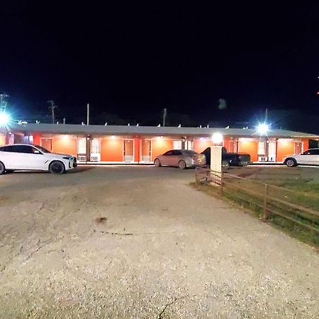 Holiday Host Motel & Rv Park Сонора Екстер'єр фото